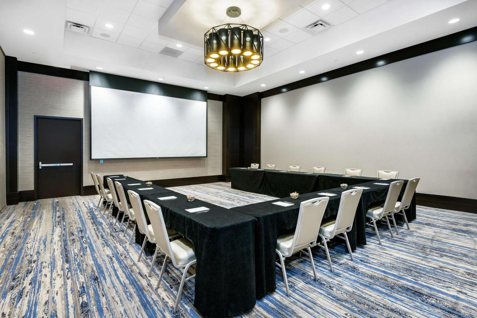Embassy Suites By Hilton קולג' סטיישן מראה חיצוני תמונה