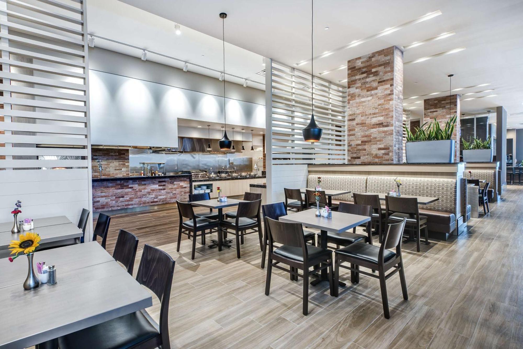 Embassy Suites By Hilton קולג' סטיישן מראה חיצוני תמונה
