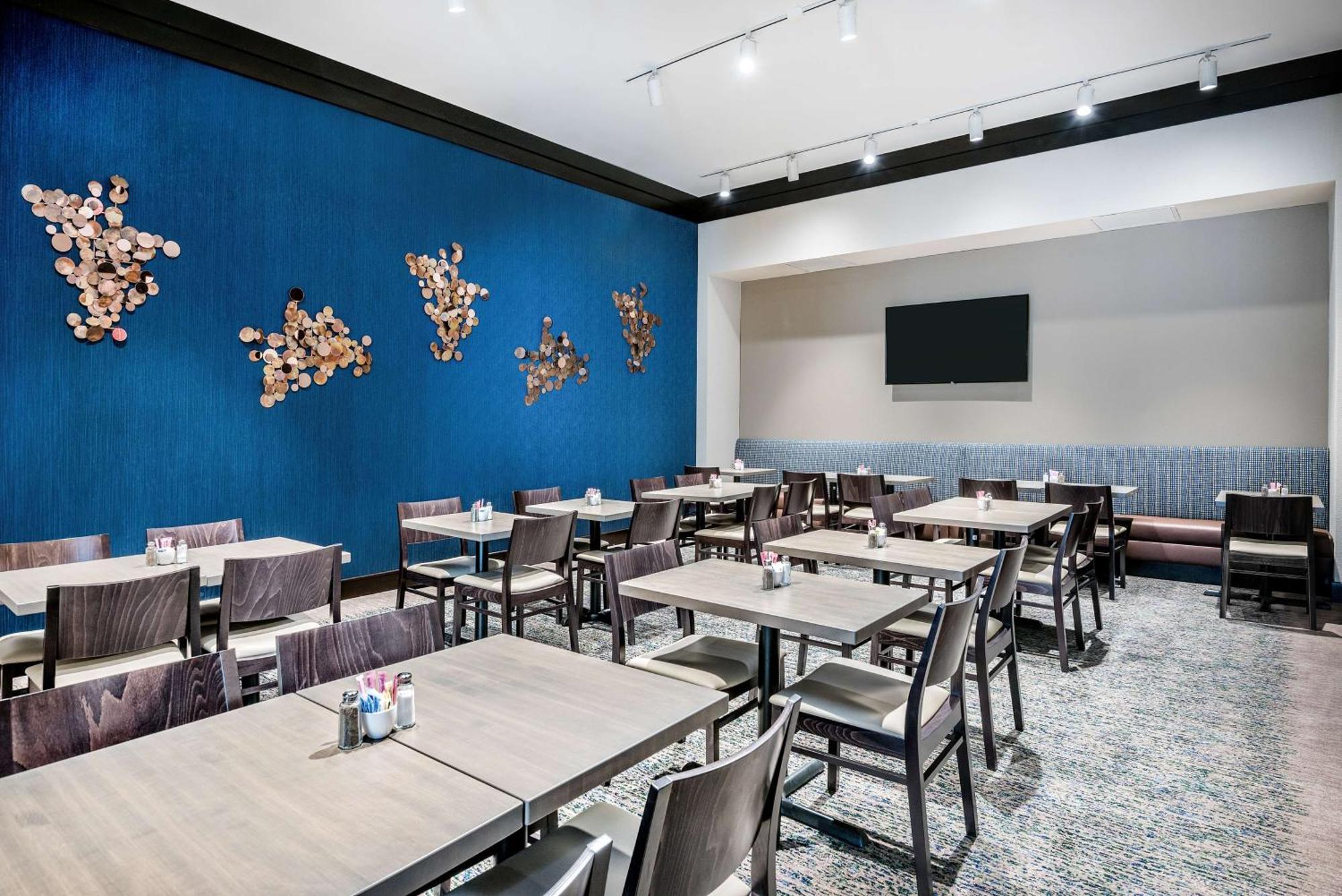 Embassy Suites By Hilton קולג' סטיישן מראה חיצוני תמונה