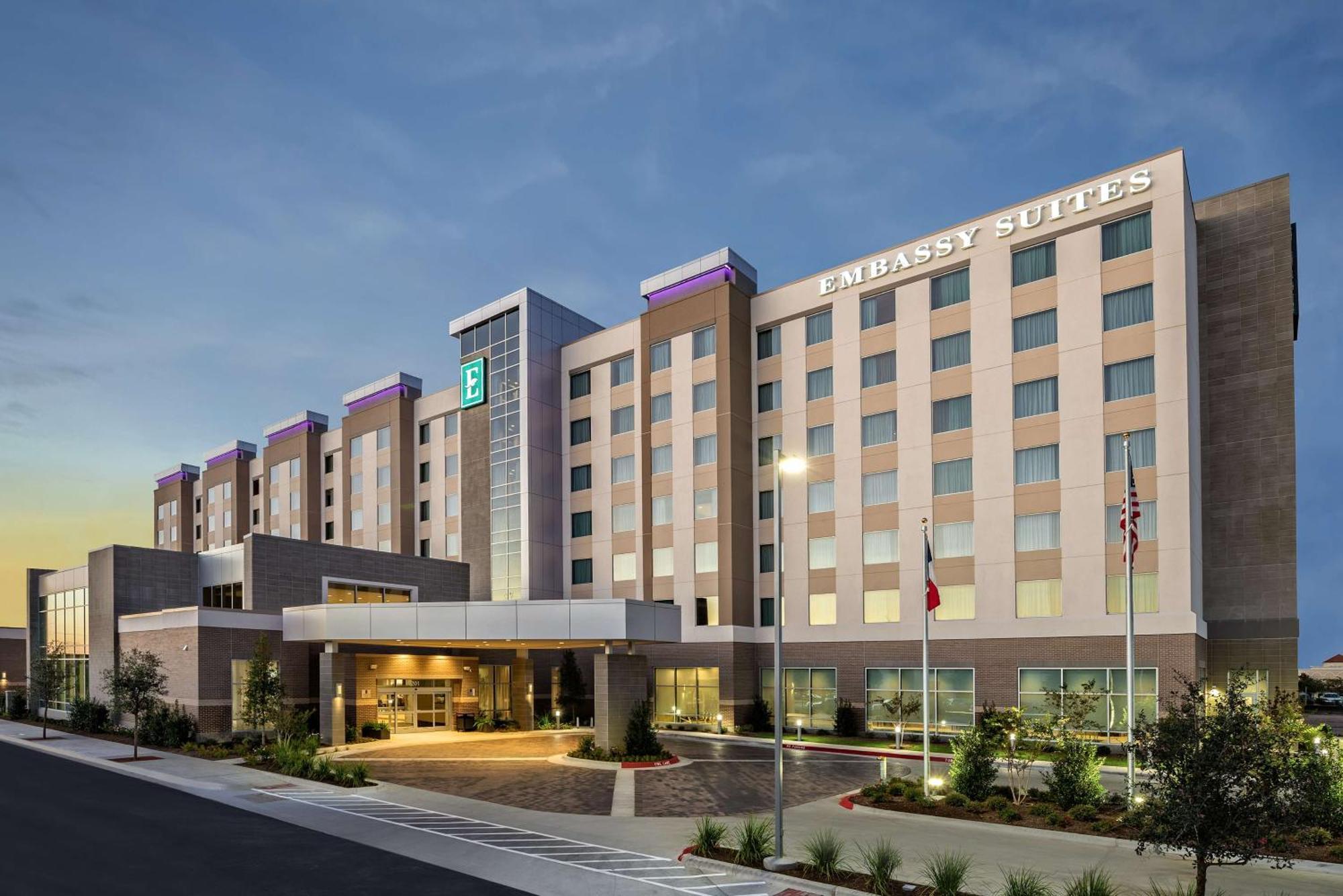 Embassy Suites By Hilton קולג' סטיישן מראה חיצוני תמונה